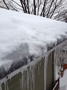 Close-up of the ice-dam on the roof